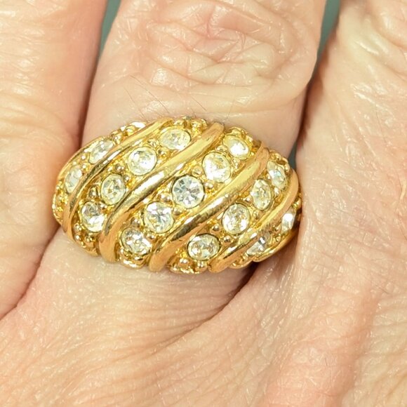 Vintage Avon Rhinestone Waves Dome Ring Hollywood Style Cocktail Size 8.5 - Picture 8 of 8